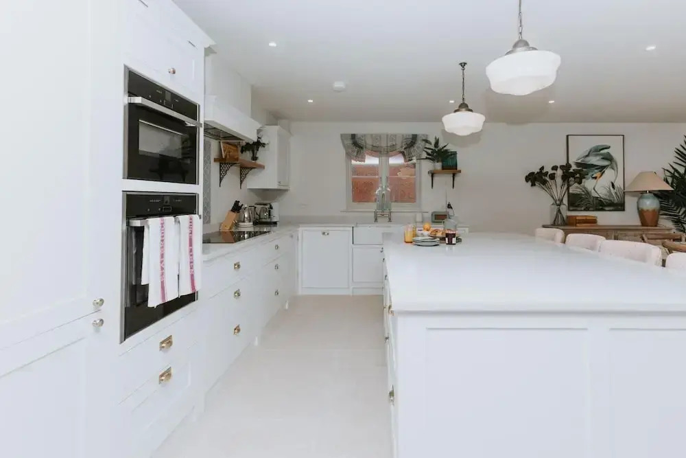 The Dragonfly - Central 2 Bedroom House