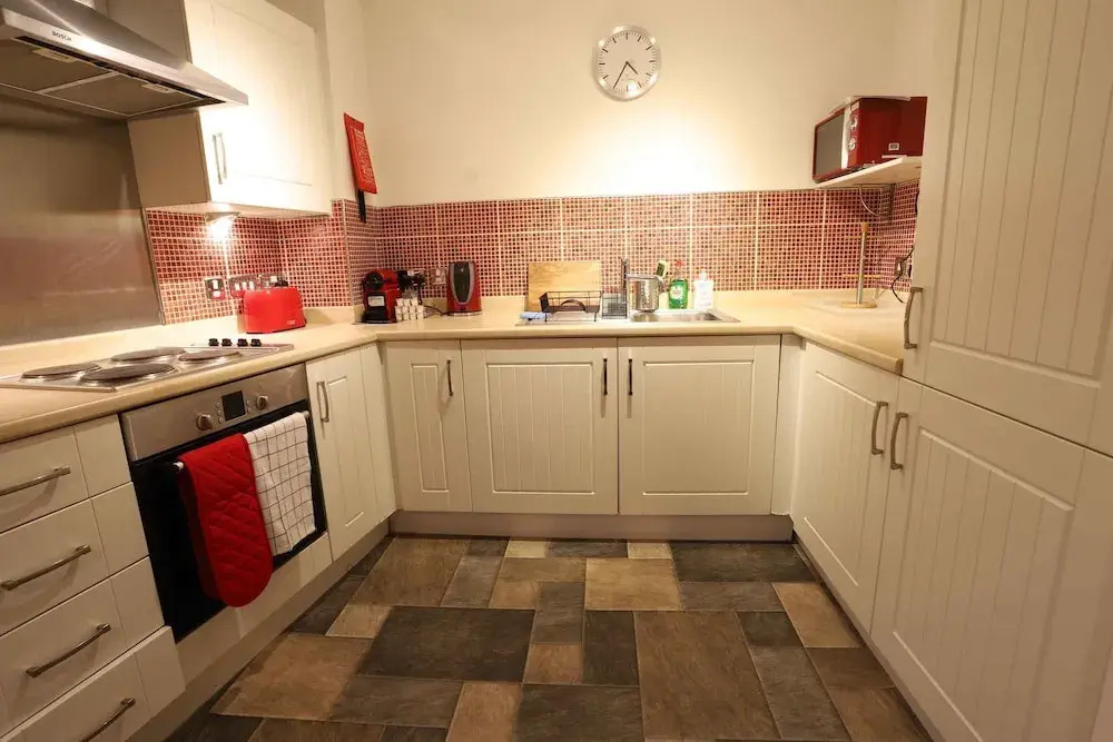 Fiveways City View Apartment