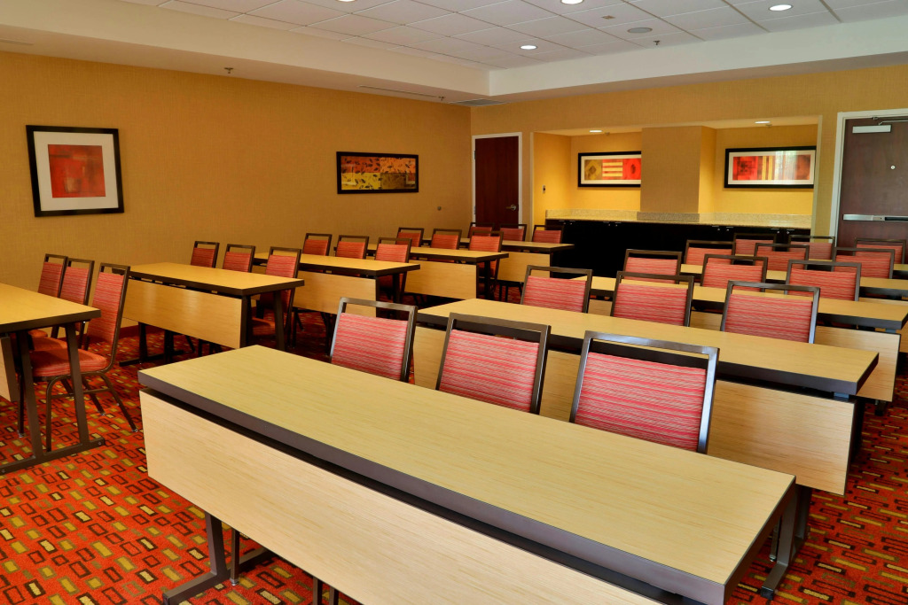 Courtyard by Marriott Biloxi North/D'Iberville
