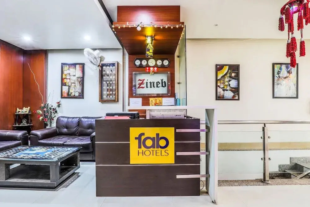 FabHotel Zineb