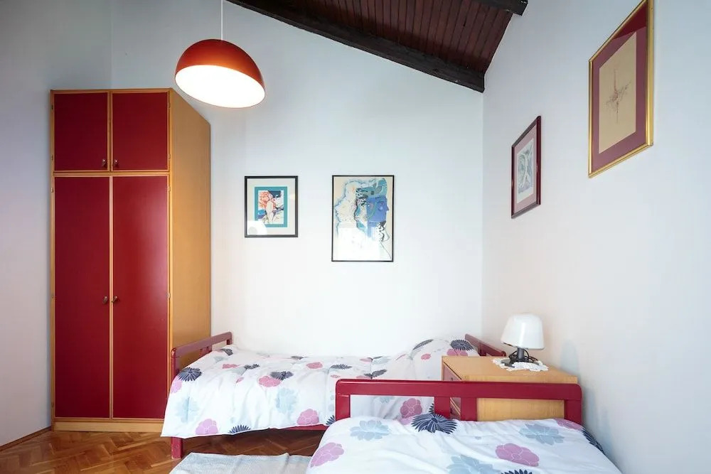 Apartments C52