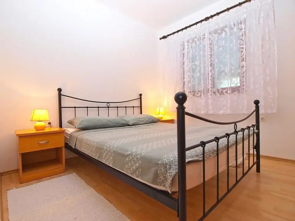 Apartment 1407
