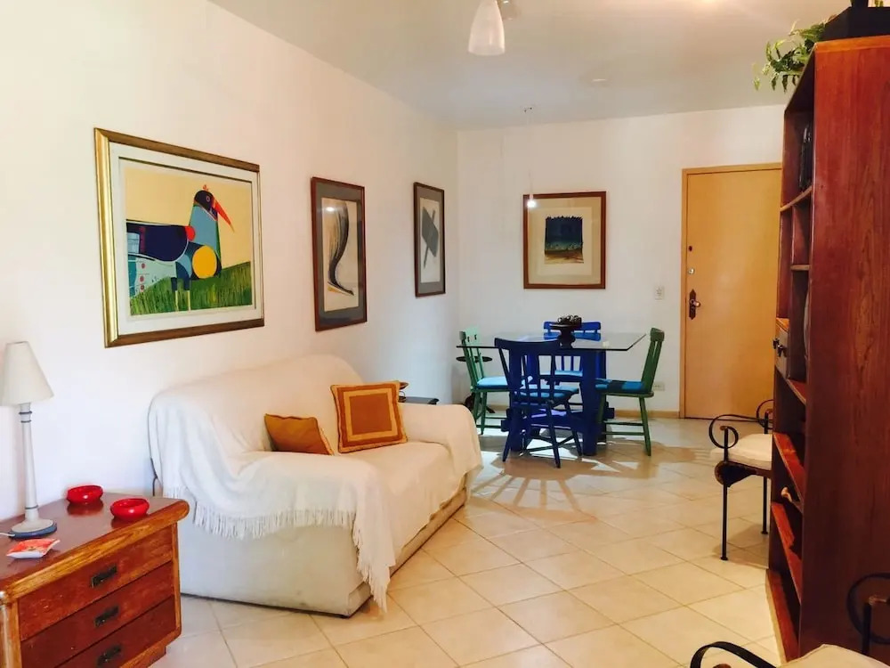 Quarto e Sala Rua das Pedras