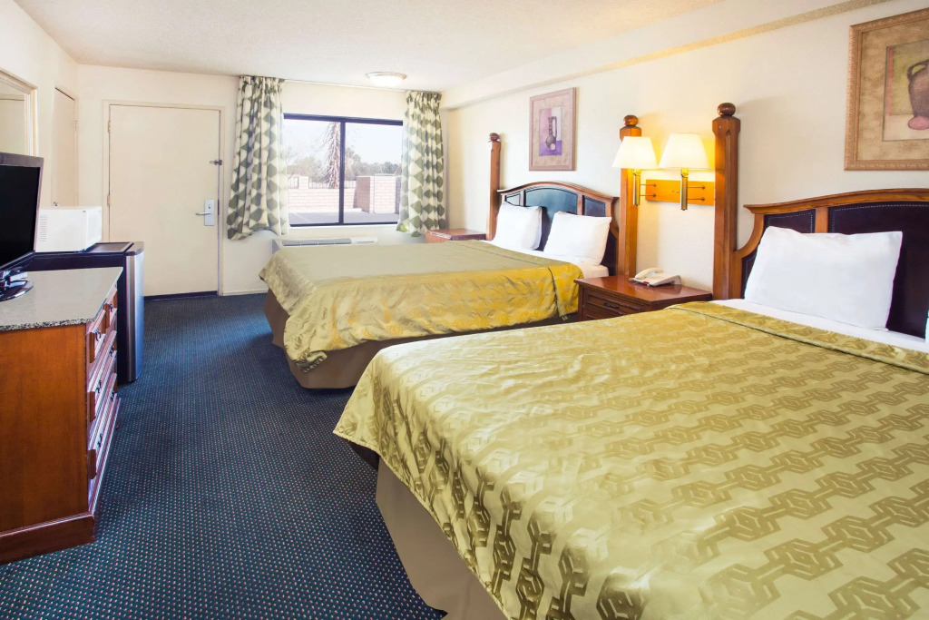 Travelodge by Wyndham Indio