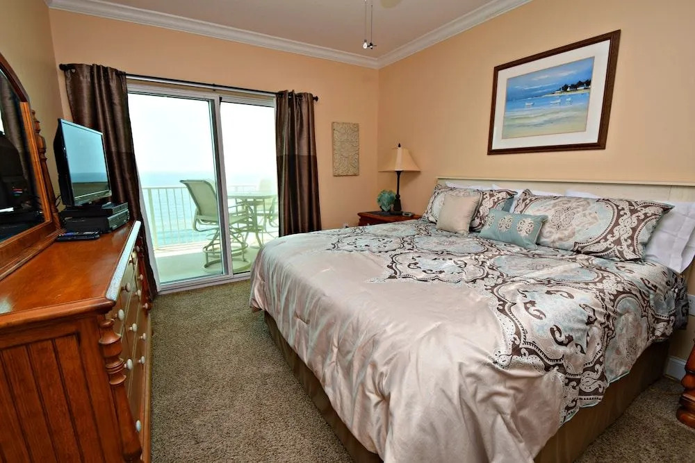 Crystal Shores 904 by RedAwning