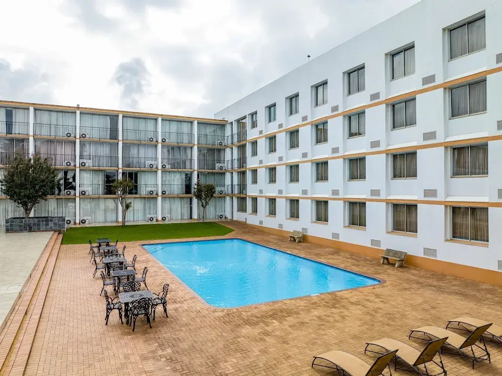 African Sky Ermelo Inn
