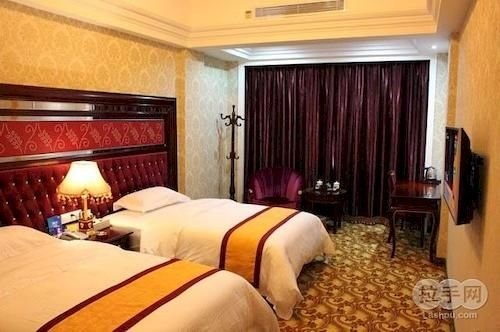 Huanan Hotel