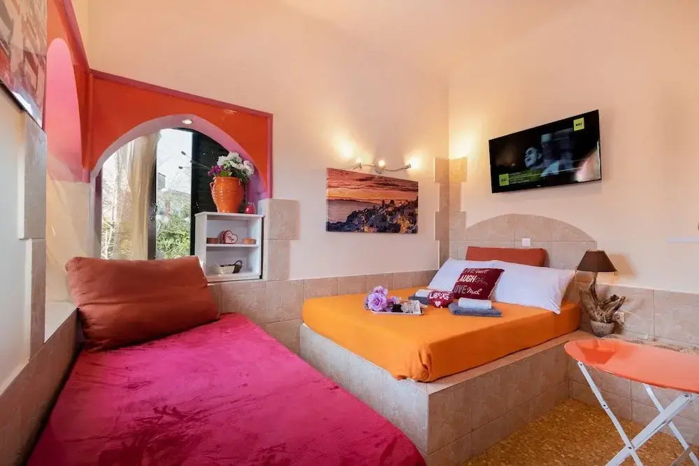 4 Seasons Island Suites Athens Airport