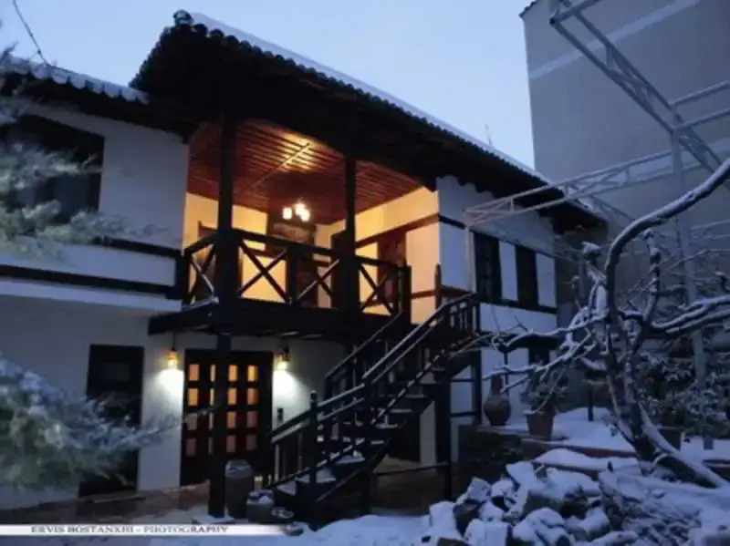Bujtina Leons Apartments