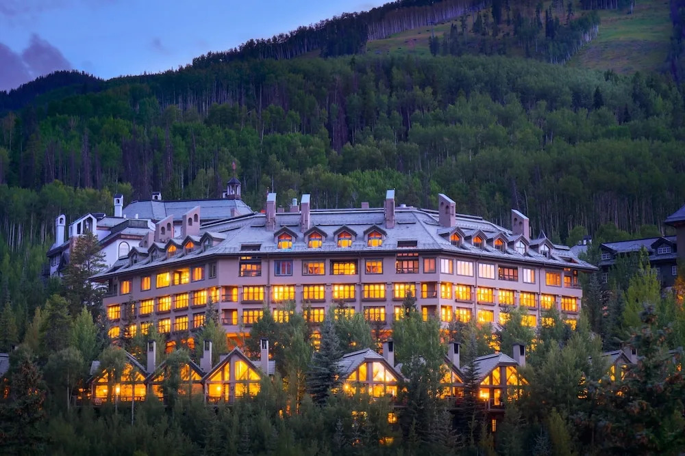 Scenic Penthouse  For 10, Ski In At Pines Lodge 3 Bedroom Condo by RedAwning