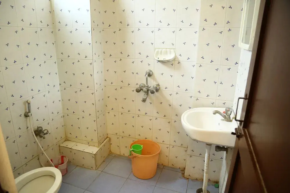 Sai sri Krishna Deluxe Lodge