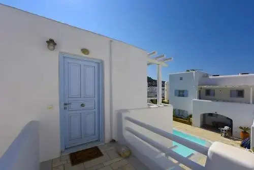 Ivi Mykonean Suites Ornos