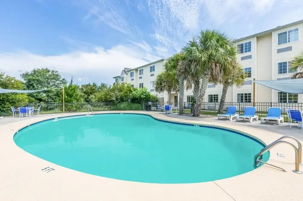 The Windstar Hotel - Carolina Beach