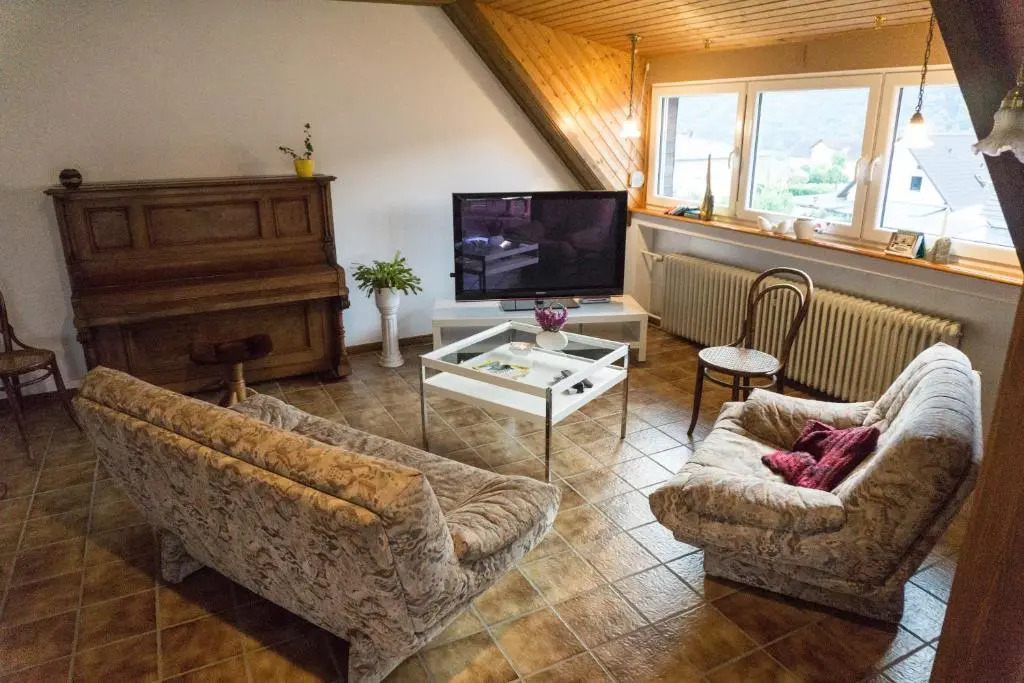Moderne 70 qm Wohnung mit großer Dachterrasse
