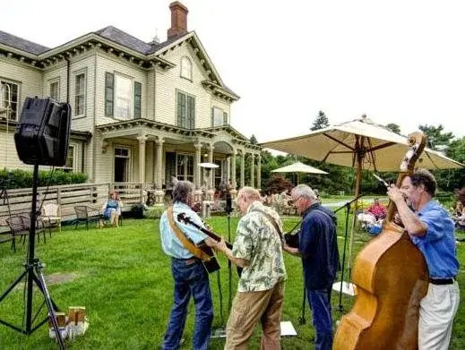 Jedediah Hawkins Inn