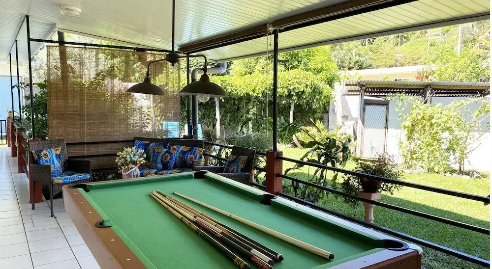 Mahinas Lodge