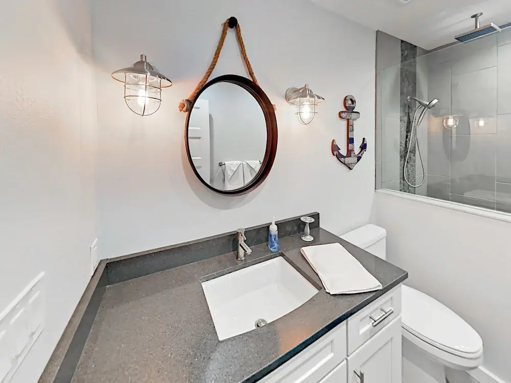 2519 Hyde Park St Home 2 Bedrooms 1 Bathroom Home