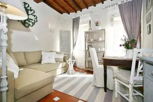 Gina Guest House - San Frediano - Firenze
