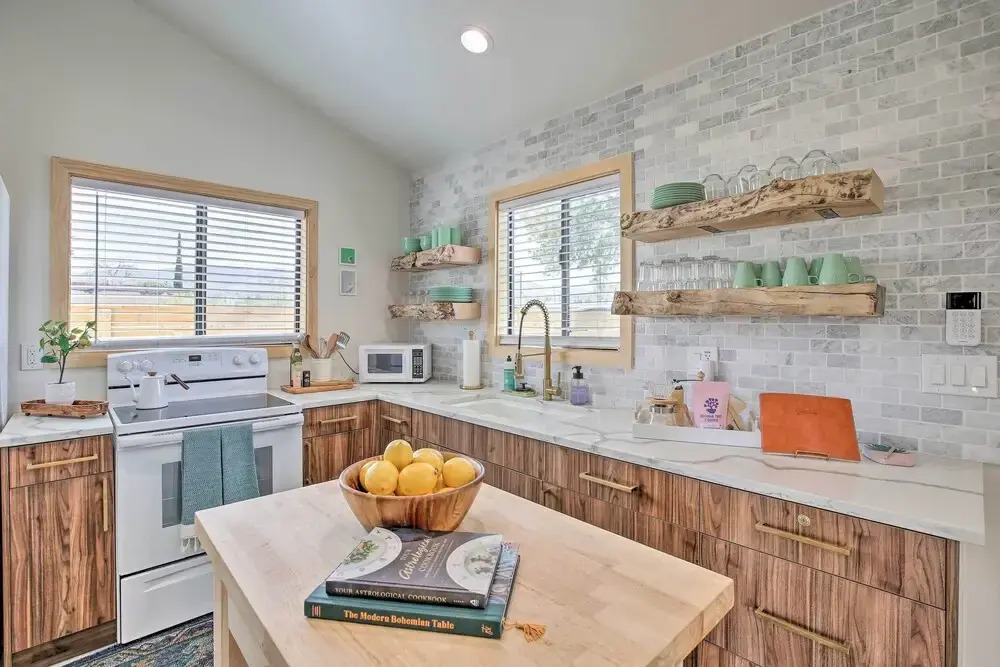 Modern Joshua Tree Bungalow With Fire Pit & Bbq!
