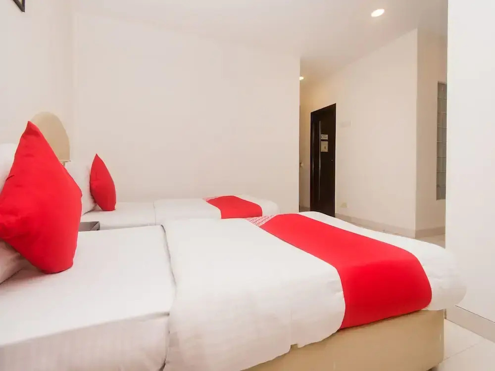 OYO 16001 Hotel GK Residency