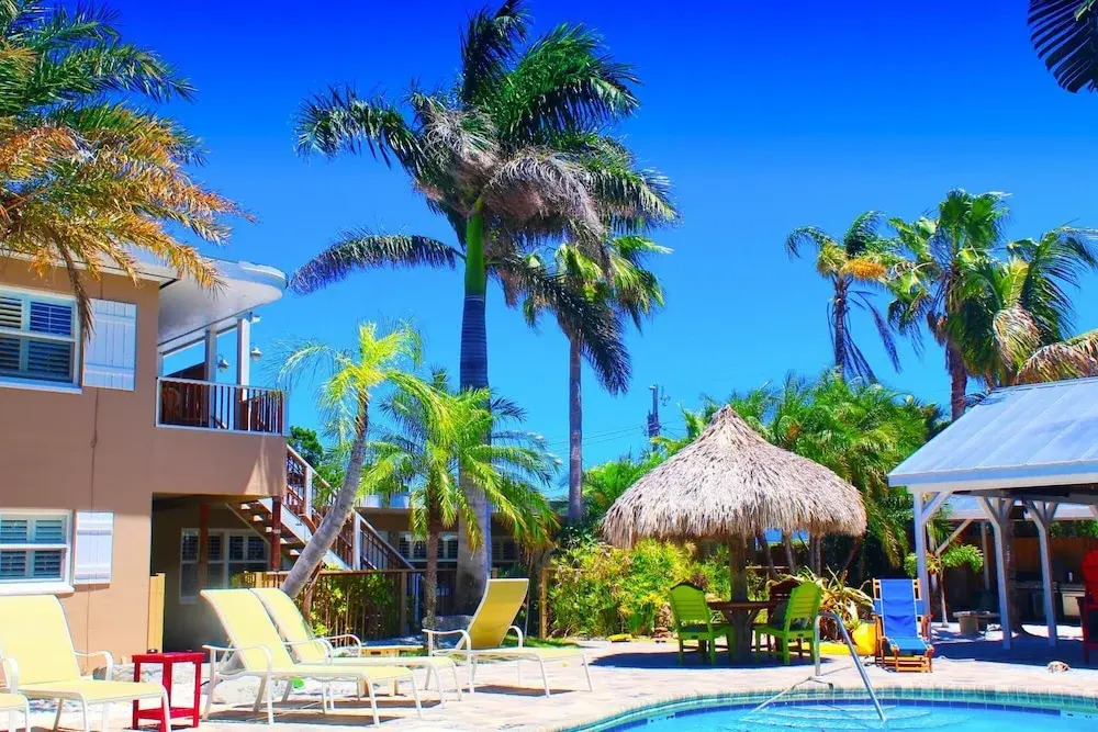Coconut Grove Beach Resort Suite 3