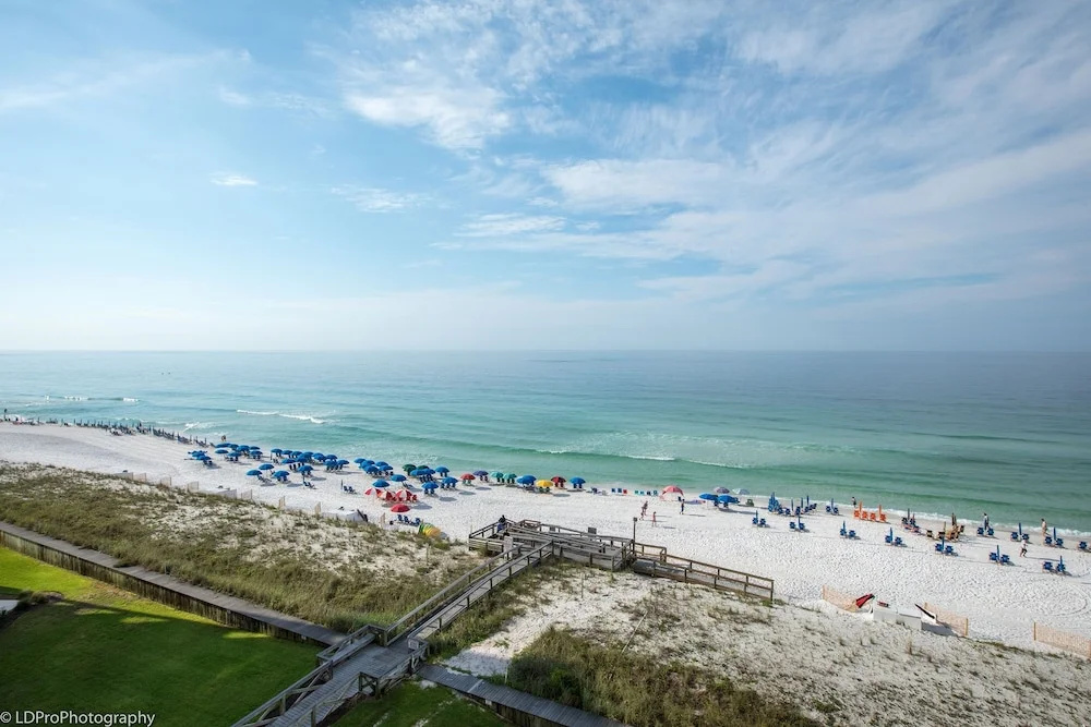 Shoreline Towers 2074 2 Bedroom Condo by RedAwning