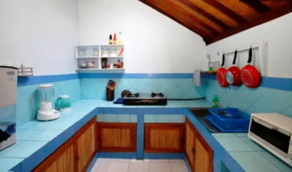 Hyacinth House