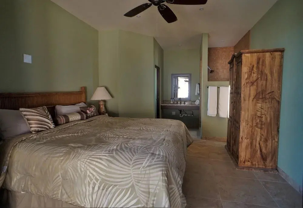 The Cerritos Beach Inn