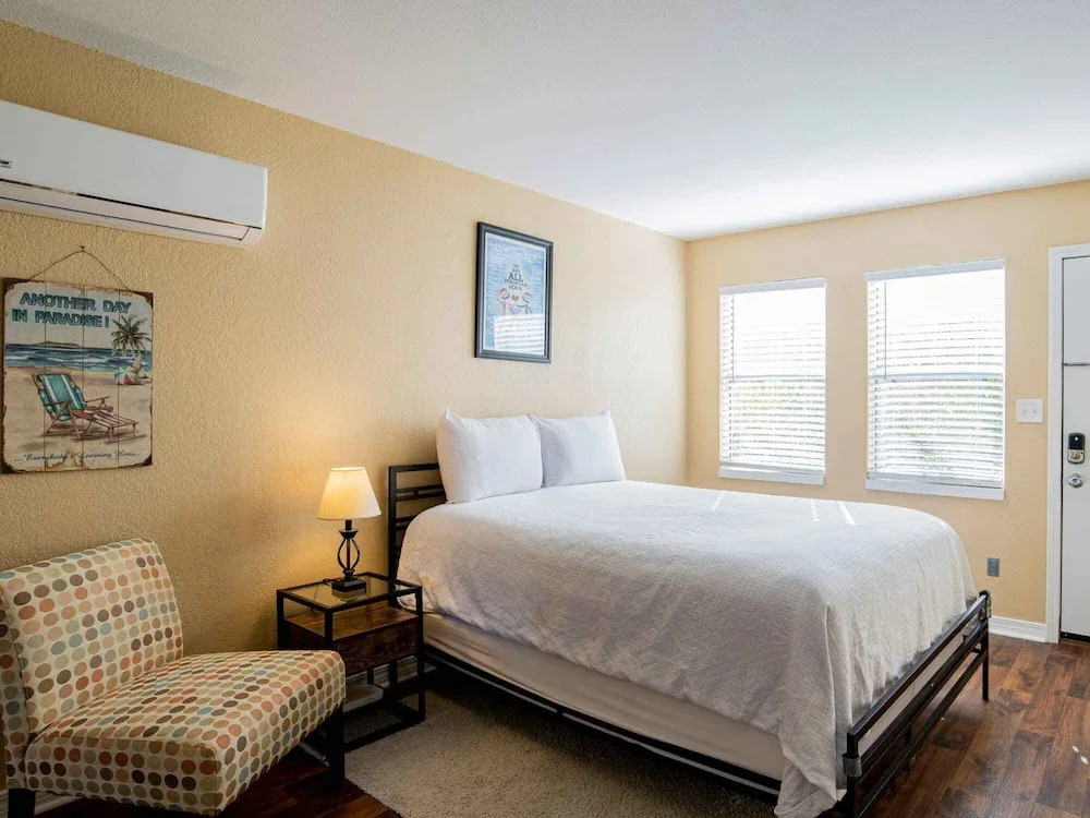 Moonlight Beach Villa