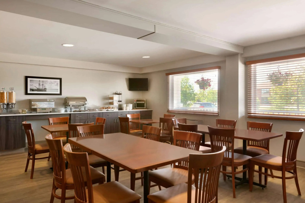 Travelodge Suites by Wyndham New Glasgow