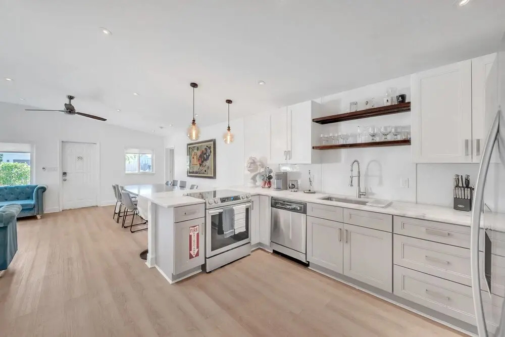 Great for Families & Larger Groups! - Perfect Location, Near FTL Beach With Private Pool by Redawning