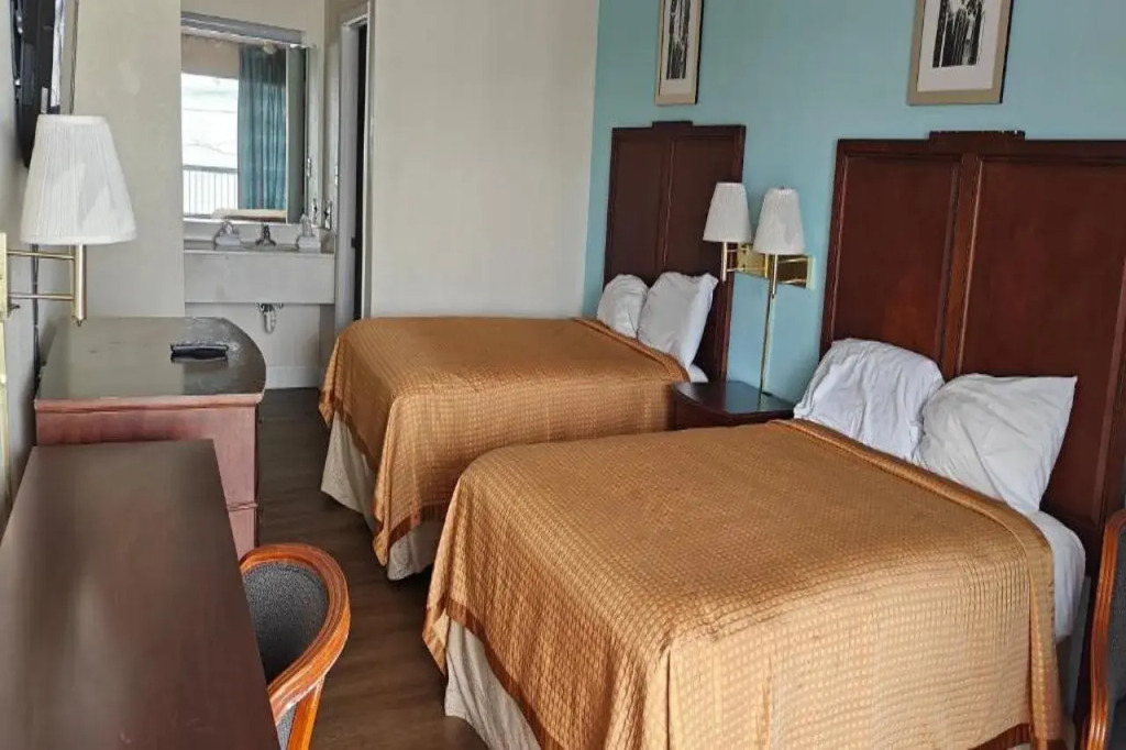 Travelodge by Wyndham Richmond Kentucky