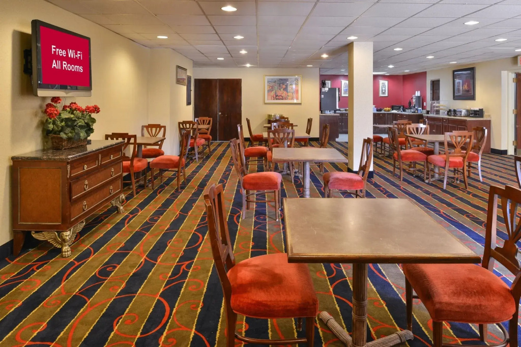Red Roof Inn and Suites Newark - University
