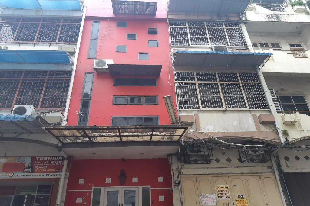 OYO 1820 BABA Home