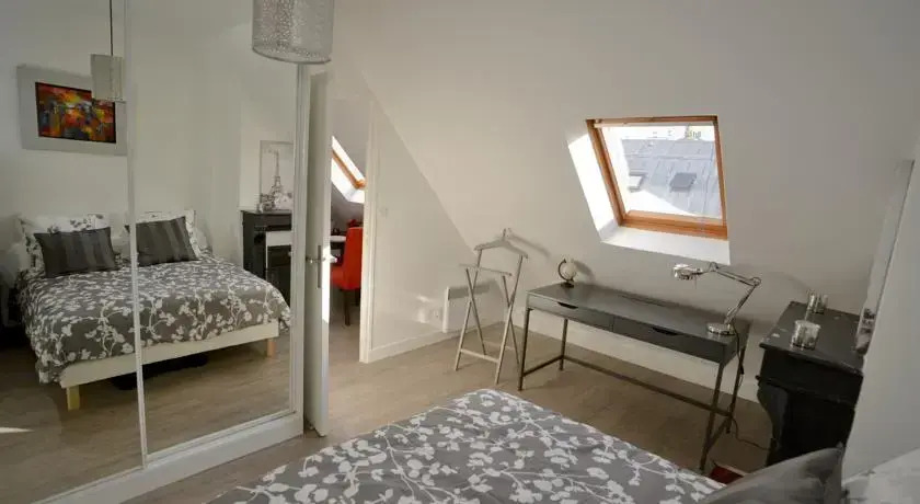 Elysée Paris Charming Flat