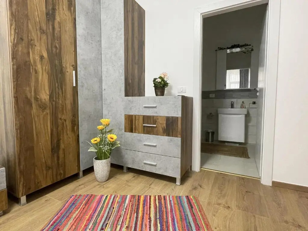 Essenza Charming Two Bedroom Apartment