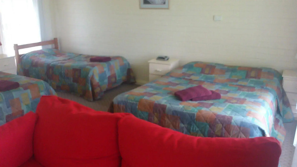 Southern Right Motor Inn