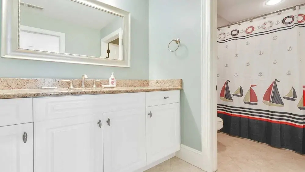 1a Sea Lane 6 Bedroom Home