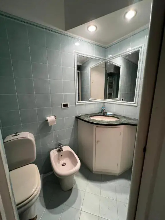 V&B Suits and apartments
