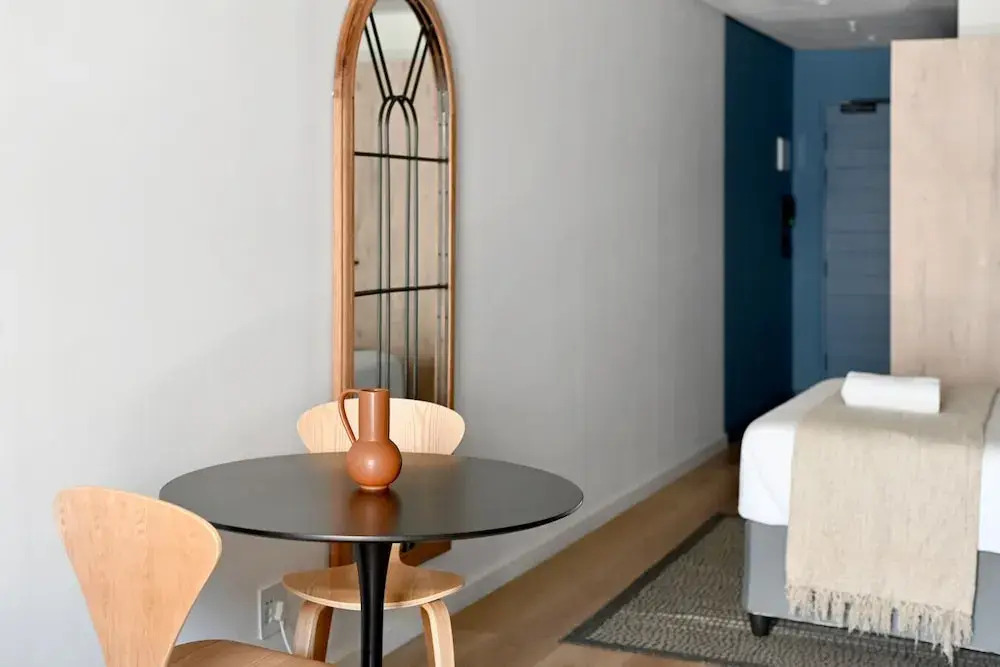 Station House Studio Apartment Gym Rooftop Pool