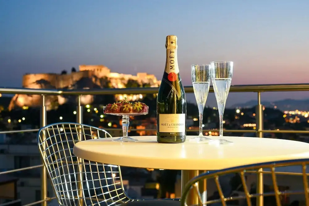 Majestic Homm Penthouse in the Heart of Plaka