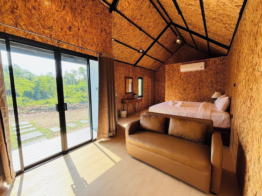 Tavana Residence