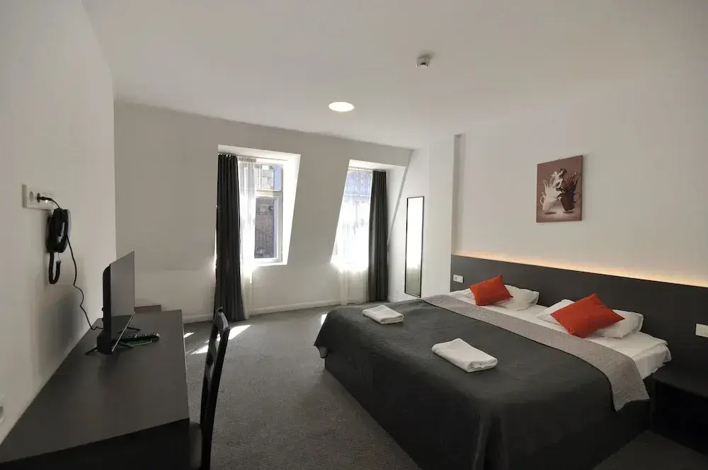 Meidan Suites