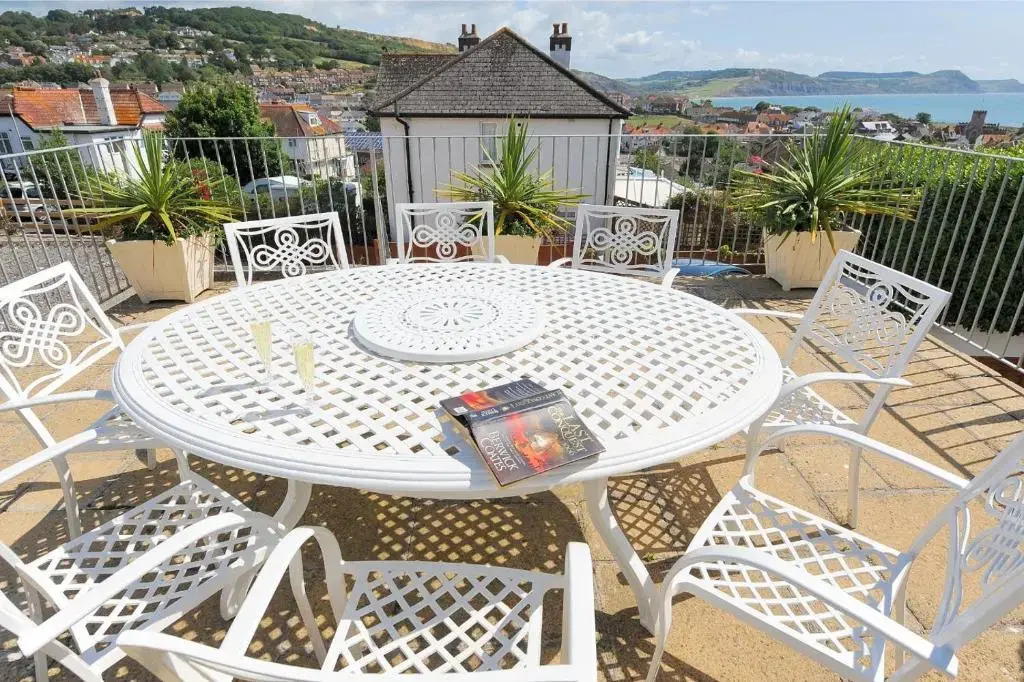 2 Hadleigh Villas