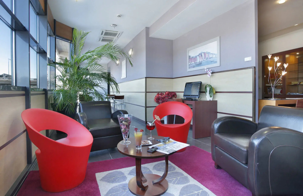 Kyriad Limoges Centre Gare - Atrium