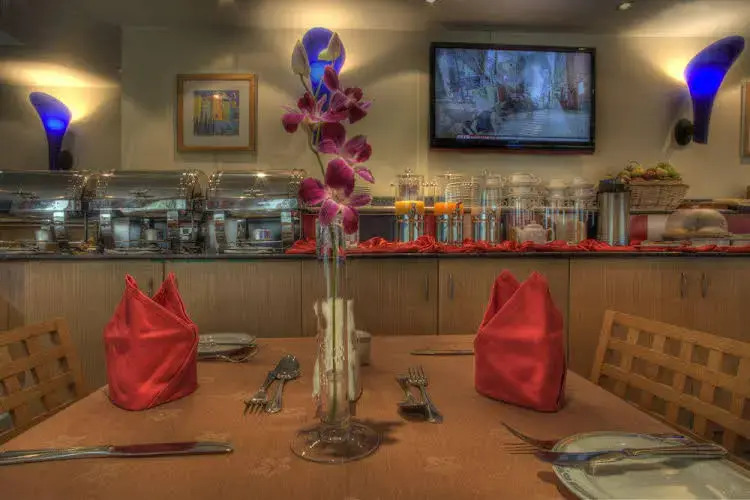 Al Diar Palm Suites Hotel