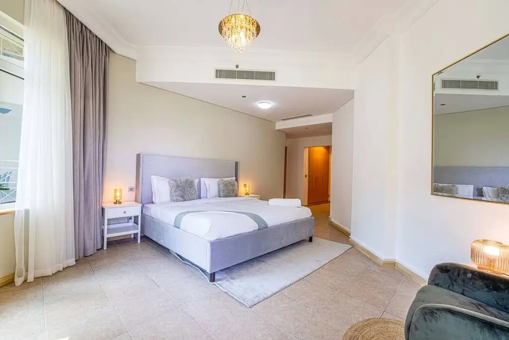 Spacious New Furnished 2br M Palm Jumeirah