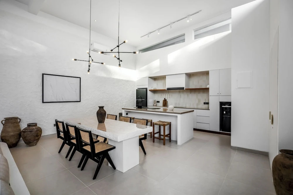 Apricot House by Alfred in Bali
