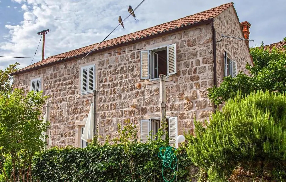 Awesome Home in Dubrovnik With Wifi and 3 Bedrooms
