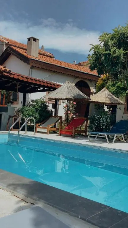 Akropolis Hotel